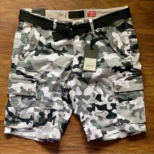 Steve’s Jeans Gray Camo Cargo Shortd